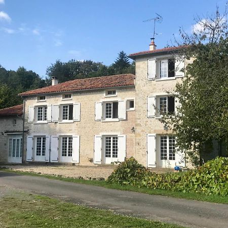 Moulin Sous La Vergne Nanteuil-en-Vallée Eksteriør billede