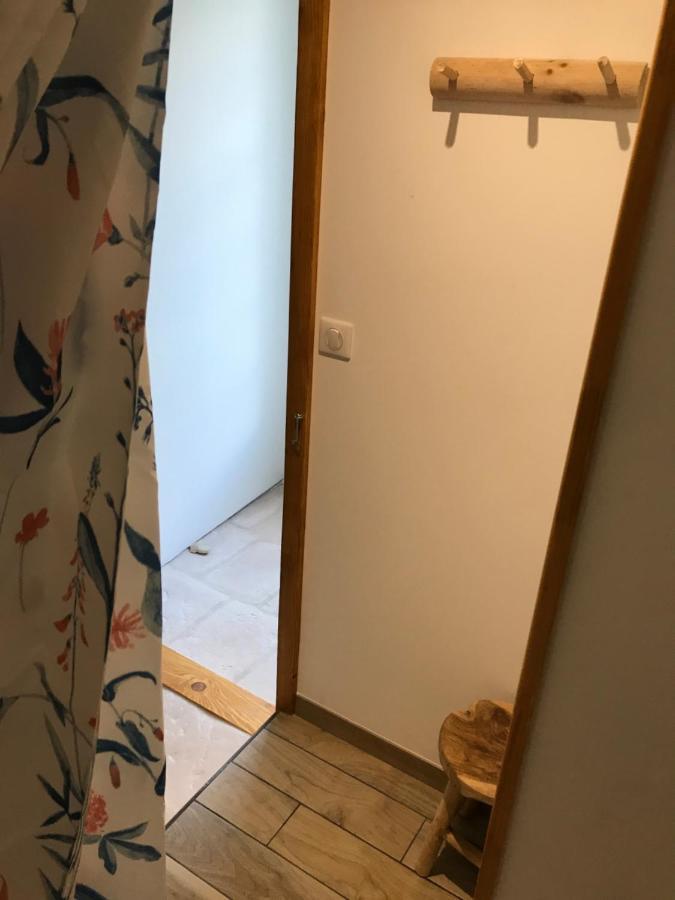 Moulin Sous La Vergne Nanteuil-en-Vallée Eksteriør billede